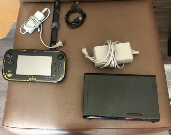 Nintendo Wii U 32GB Console Legend of Zelda Wind Waker - TESTED